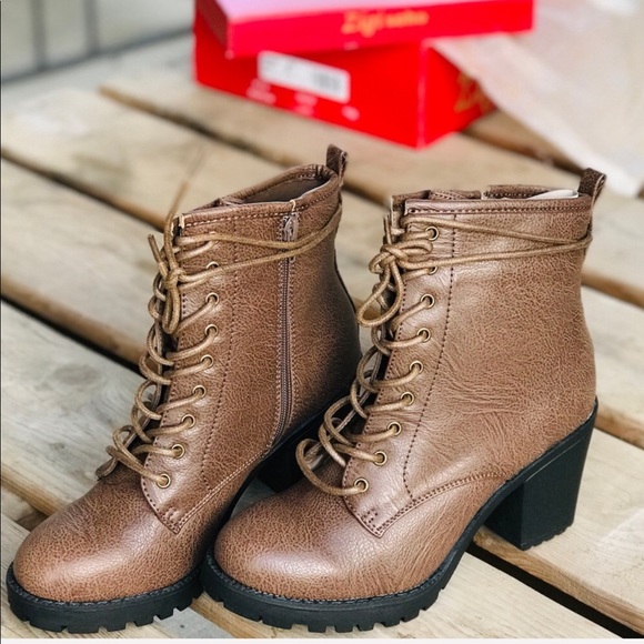 ziginy kourtlan lace up ankle boot